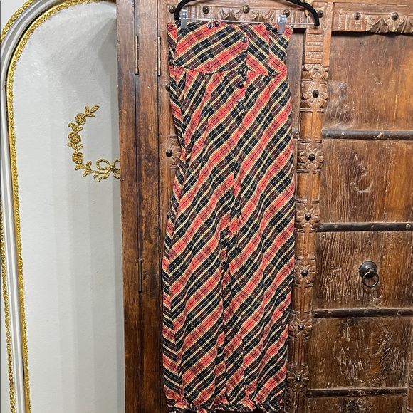 Unique Vintage Plaid Balloon Grunge Goth Pants Red Gold Black | Size M (6–8) - Picture 2 of 8